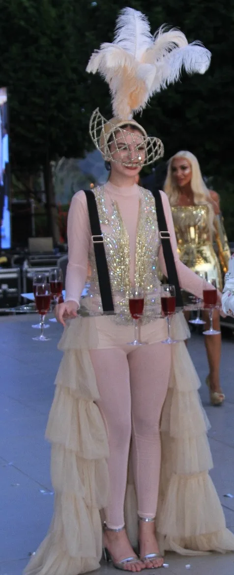 Shot Etekli Kızlar